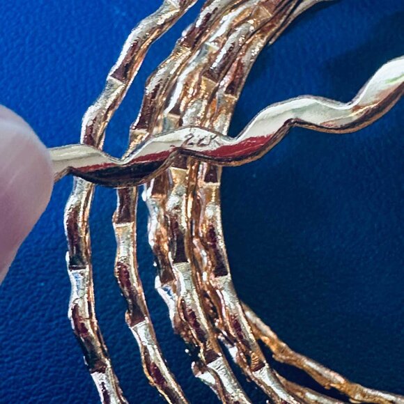 Set of 12 Gold-Tone 22K Style Textured Bangles – Bollywood / Indian Bridal Style - Picture 3 of 6